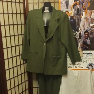 Lasting Comfort Women's suits